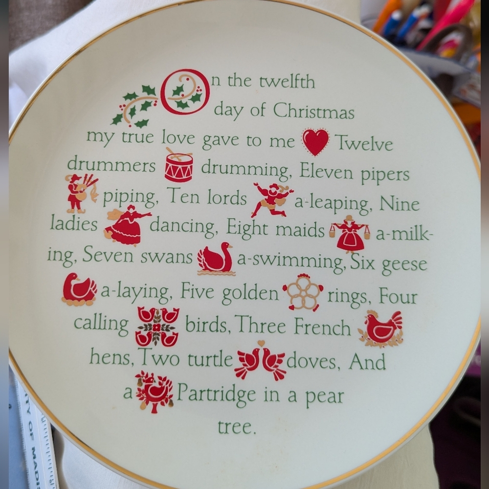 Christmas Twelve Days of Christmas Plate By Crowning Touch, Made In Japan